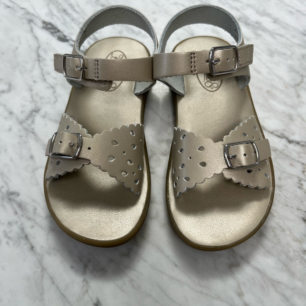 Footmates, gold, size 9